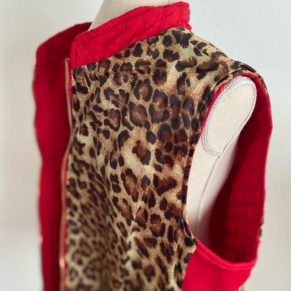 New Direction Woman's Sz 1x Red Quilted Vest with Leopard Lining Full Length Zip - Picture 13 of 13